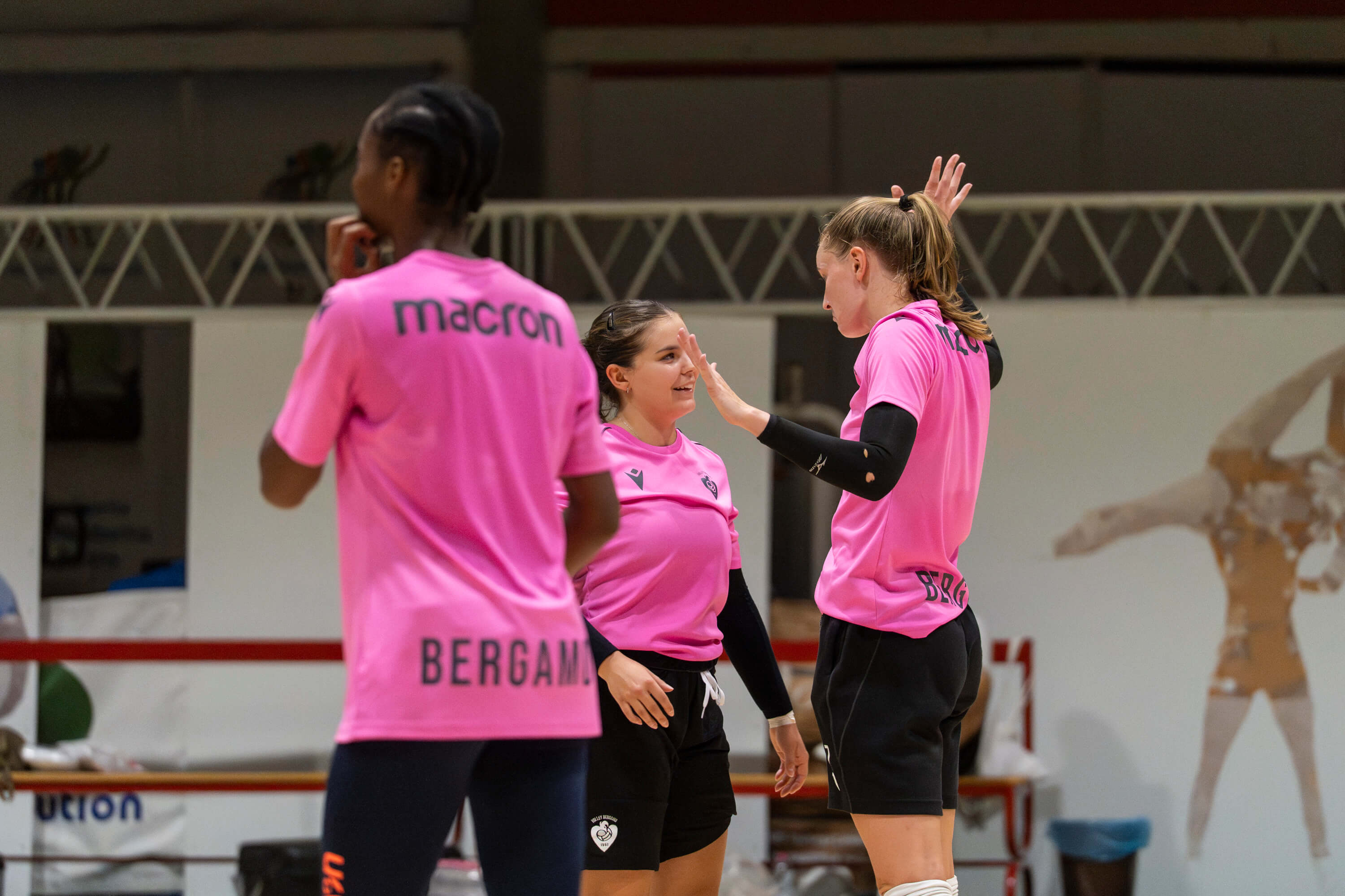 202 Volley
